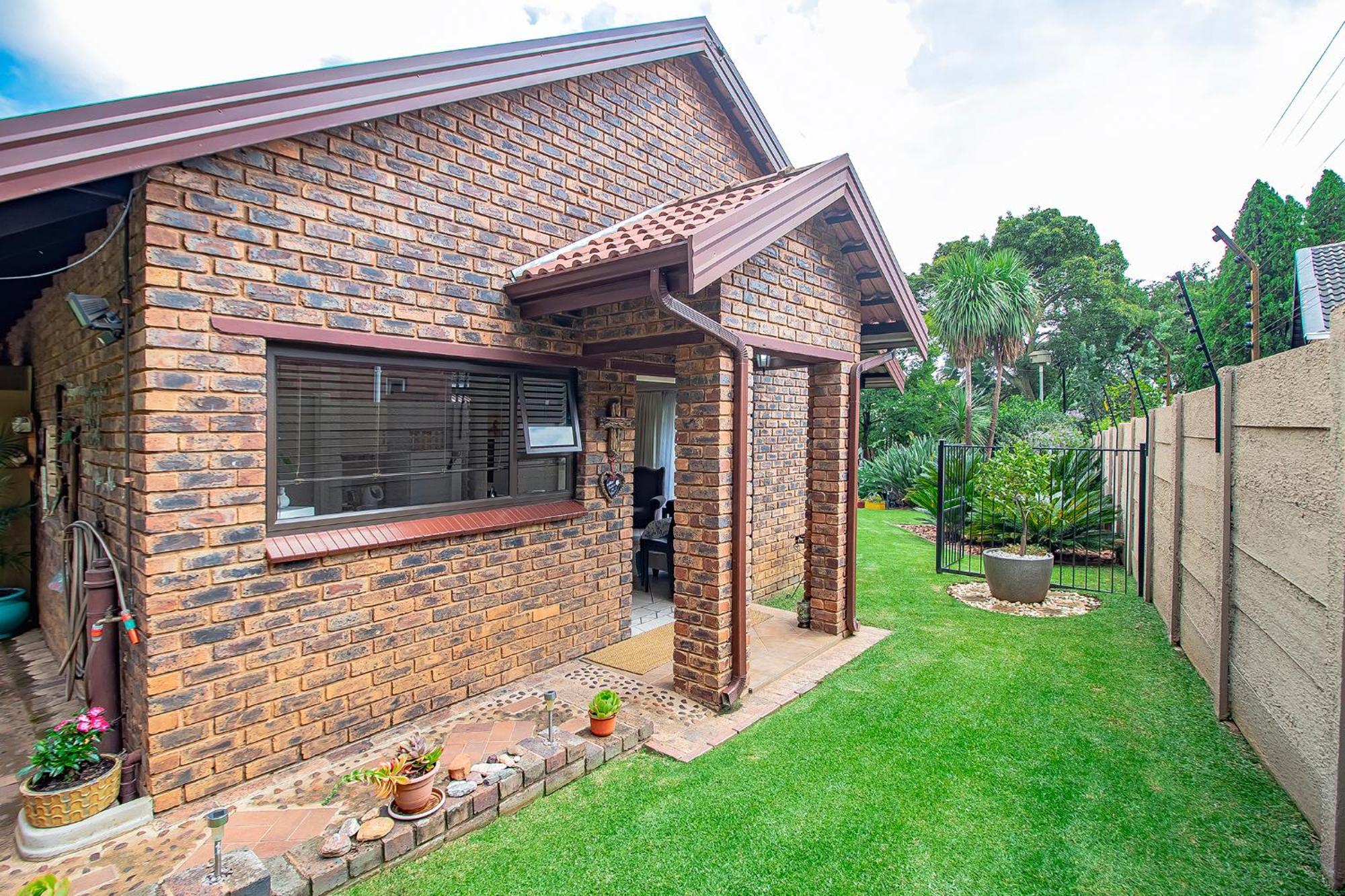 Leozet Self Catering Apartment Pretoria-Noord Extérieur photo