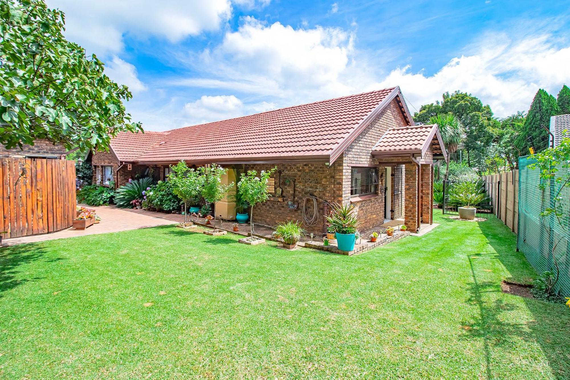 Leozet Self Catering Apartment Pretoria-Noord Extérieur photo