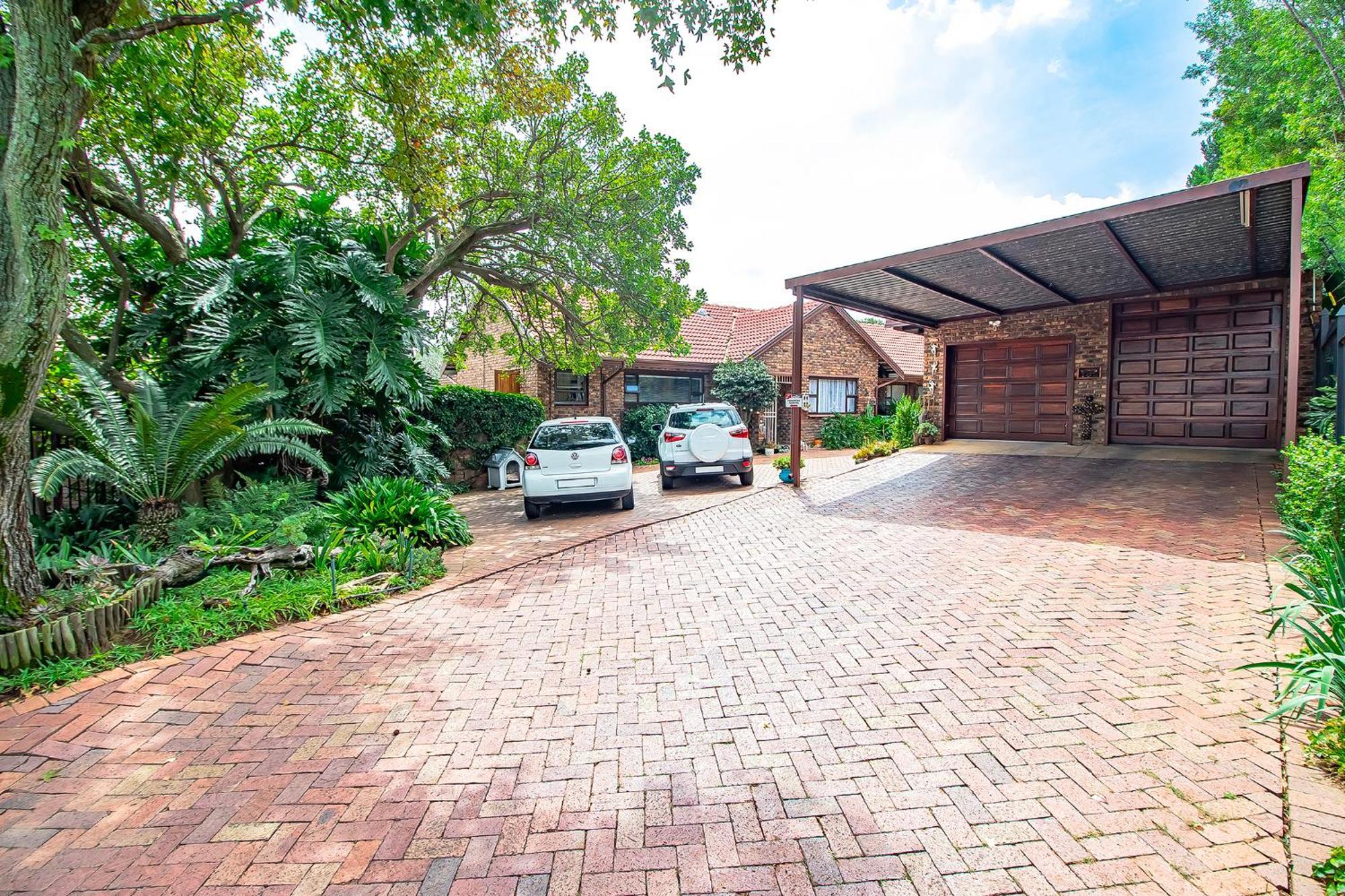 Leozet Self Catering Apartment Pretoria-Noord Extérieur photo