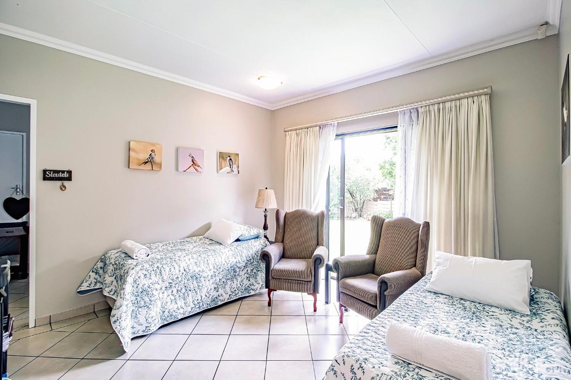 Leozet Self Catering Apartment Pretoria-Noord Extérieur photo