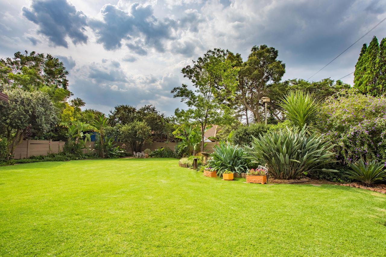 Leozet Self Catering Apartment Pretoria-Noord Extérieur photo